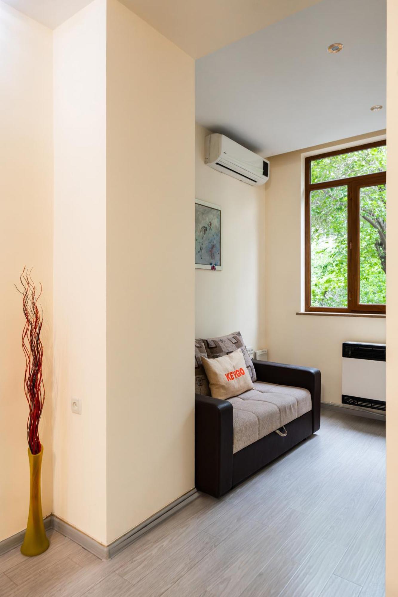 1Br Apt Near Opera Self-Enter By Keygo 25 Jerevan Eksteriør billede
